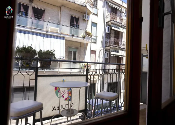 Πανσιόν Siculea Adrano